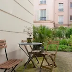 Paris Blomet Design Residence